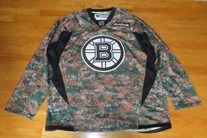 Reebok BOSTON BRUINS Stitched Crest Emblem MED Practice Hockey Jersey Camouflage - Picture 1 of 8
