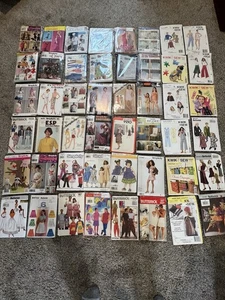 Konvolut 48 Schnittmuster McCalls,,Butterick,Kwik Sew, Simplicity - Bild 1 von 1