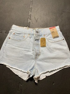 Levis 501 Button Fly Shorts High Rise Jeansshorts Damen helle Waschung Neu mit Etikett - Bild 1 von 2