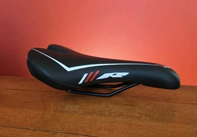 Sillín de asiento de bicicleta Bontrager negro de carreras a rayas 146 mm X 272 mm 360 gramos  Foto 1 de 4