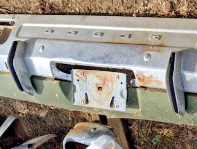 Dodge Polara Monaco 1972 par de protectores de parachoques trasero solo OEM Foto 1 de 4