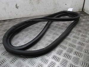 Sello de goma para puerta trasera derecha Volkswagen Golf MK5 2003-2009Q - Imagen 1 de 3
