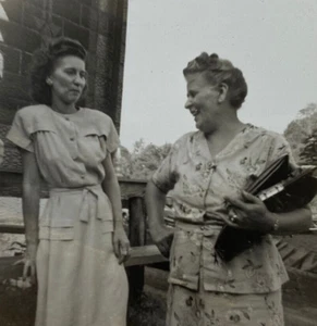 Two Women Talking Hand On Hip B&W Photograph 3.25 x 3.25 - Picture 1 of 3