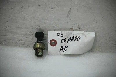 1993 Chevrolet Camaro AC A/C Line Pressure Sensor #E-99K - Image 1 of 4