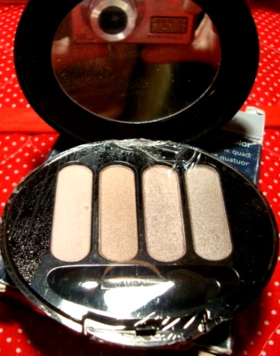 Vintage Rare Avon True Color Quad  BRAND NEW Creates A Rich Velvety Finish  270 - Image 1 of 3