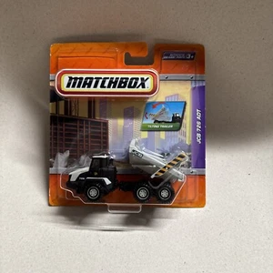 NEW MATCHBOX JCB 726 ADT MOVING PARTS NEW IN PACKAGE CONSTRUCTION EQUIPMENT GRAY - Picture 1 of 5