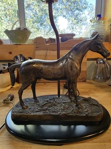 Vintage Farbe signierte Bronze Pferd Statue auf Sockel für Lampe - Bild 1 von 18