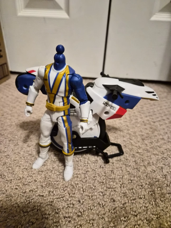 Power Rangers Lightning Collection SPD Omega Ranger Body and Cycle 2020 Foto 1 de 4