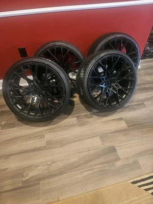 Rodas e pneus TSW Sebring de 20 polegadas - Imagem 1 de 4