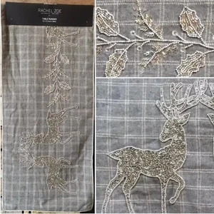 Runner da tavolo Rachel Zoe Renna Holy Berry Casa Natale 16" X 72" Nuovo con etichette - Foto 1 di 4