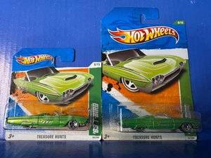 Hot Wheels Treasure Hunts '63 T-Bird Lowrider 2011 con paredes blancas con tarjeta corta - Imagen 1 de 2