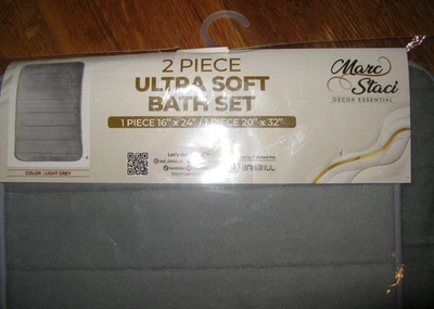 Marc Staci Juego de 2 alfombras de baño suaves gris claro ----- 1- 16"x24" y 1-2o"x32"    Foto 1 de 4