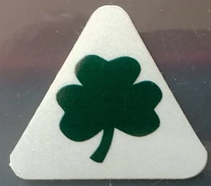 CALCOMANÍA TRÉBOL IRLANDÉS EMS TRÉBOL IRLANDÉS Altamente Reflectante 2" Triángulo - Imagen 1 de 2