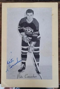 PETE CONACHER SIGNED 1944-1963 BEEHIVE PHOTO CARD GROUP 2 BLACK HAWKS - Picture 1 of 2