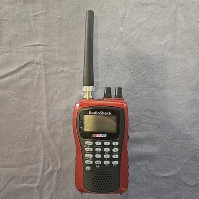 Radio Shack Model 20-516 PRO-84 Scanning Receiver NASCAR 200 Channel - Image 1 of 2