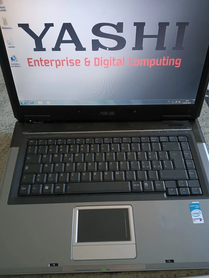 computer portatile asus con Batteria. - Immagine 1 di 4
