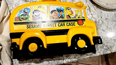 Sesame Street Case With 12 Playskool Die-Cast Cars 1982 Toy Big Bird Oscar Bert - Image 1 of 4