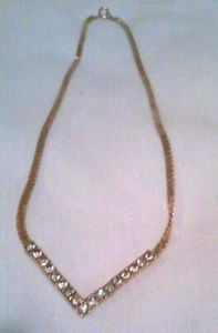 Collar Mujer Cristal Mejorado Forma Triangular 16" Largo Envío Gratis - Imagen 1 de 1