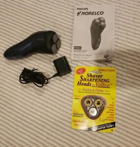 Philips Norelco Washable Cordless Electric Shaver AT620 w/ Charger, sharpen