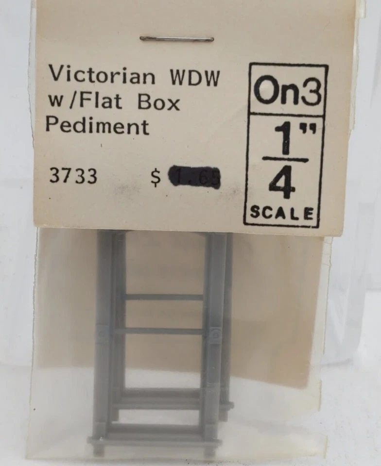 Grandt Line 3733 O / On3 & 1/4" Scale Victorian Window With Flat Box Pediment - Image 1 of 1