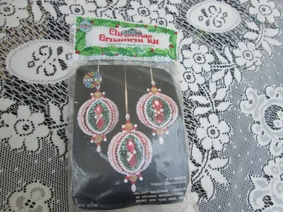Kit de adornos navideños vintage pasador de cuentas y lentejuelas Foto 1 de 4