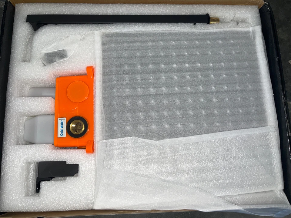 Juego de sistema de grifo de ducha cabezal de lluvia mango combo negro mate *NUEVO* Foto 1 de 4