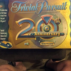 TRIVIAL PURSUIT 20TH ANNIVERSARY EDITION TRIVIA GAME  2002 ! - Picture 1 of 3