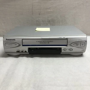 PANASONIC VCR PV-V4523S - PARTS ONLY - READ DISCRIPTION - Picture 1 of 8