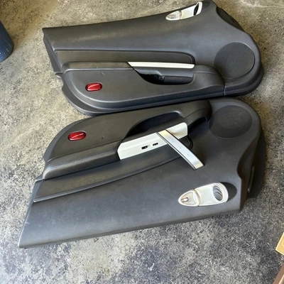 Оригинальная левая и правая дверная панель 2006 08 Nissan 350z - Изображение 1 из 4