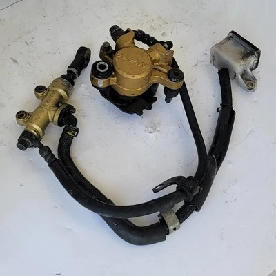 Honda CBR600RR 2003 2004 CBR 600RR OEM pinza de freno trasera cilindro maestro Foto 1 de 4