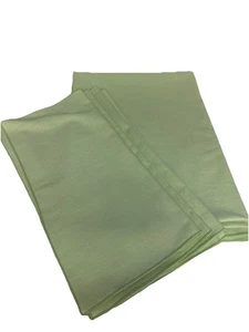 Mintgrüne Tischdecke 50 "x 68" mit 5 passenden Servietten - Bild 1 von 9