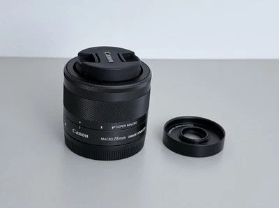 Canon EF-M 28mm f/3,5 IS STM Macro Objektiv - Bild 1 von 3
