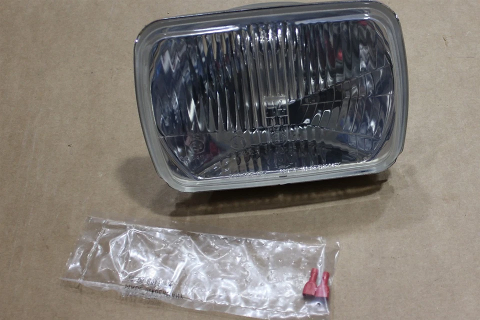 Farol 91-93 Jeep Cherokee Comanche 4740512 com lâmpada âmbar NOS fábrica OEM - Imagem 1 de 4