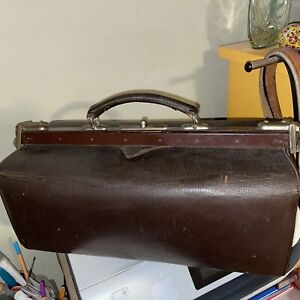 Vintage Reisetasche Weekender Arztkoffer - Leder braun -Maße 40x20x18