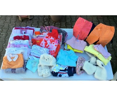 Lot vêtements bébé - 6 mois - Bon état général  - T-shirt, pantalon... - Lot02 - Photo 1/4