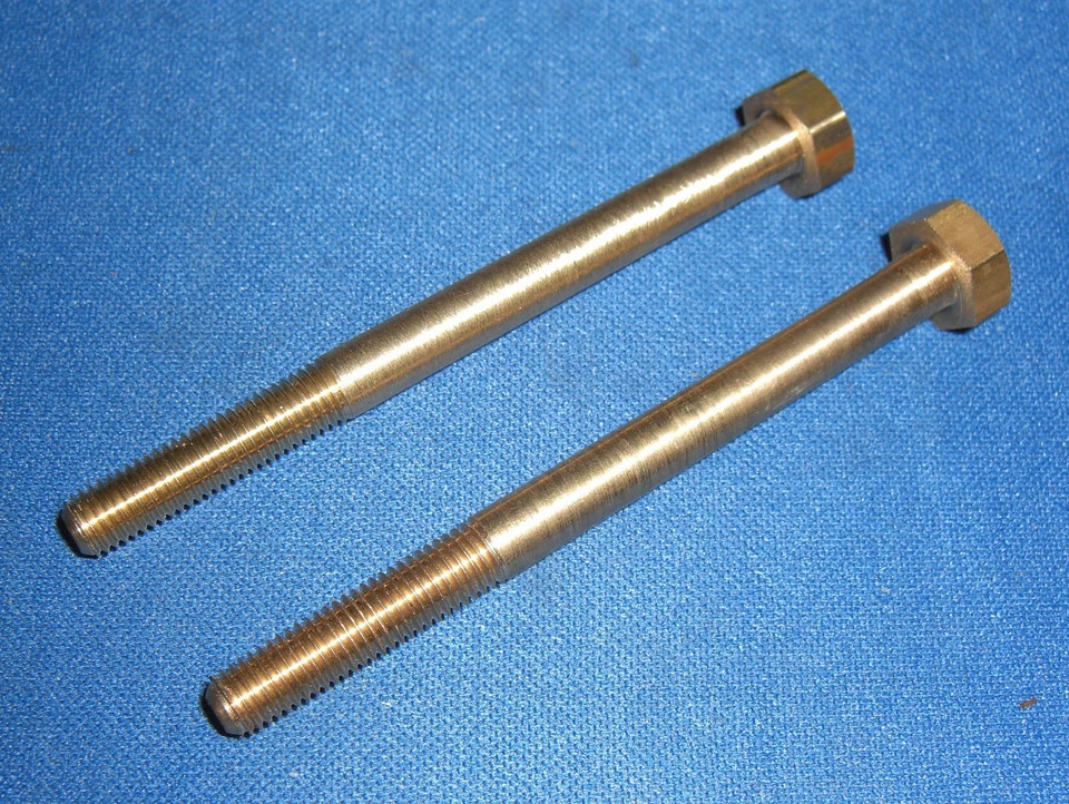 JAGUAR DAIMLER PARAFUSOS DE BATERIA FIT MK2 S-TYPE 420 & DAIMLER 250 V8 C10187 X 2 - Imagem 1 de 1