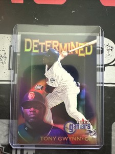 2000 Fleer Gamers Determined Tony Gwynn San Diego Padres #11D