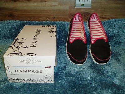 RAMPAGE 跟踪器 -- 织物乐福鞋 -- 黑色/粉色 8M 码 -- 穿过一次 — 第 1/4 张图片