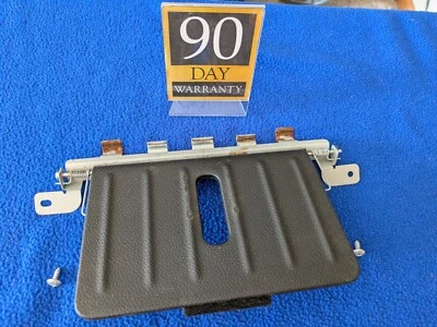 09-17 Infiniti FX50 Rear tailgate sill scuff plate trim panel striker cover trim - Imagem 1 de 4