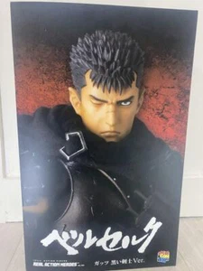 Medicom Toy RAH Berserk Guts Black Swordsman Ver. Painted Action Figure - Picture 1 of 4