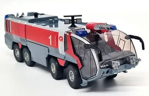 Siku 1/50 - Airfield Water Cannon 2105 Diecast Scale Model Truck - Picture 1 of 11