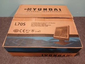 Hyundai L70S LCD Computer Monitor L17A0D080 - Picture 1 of 8