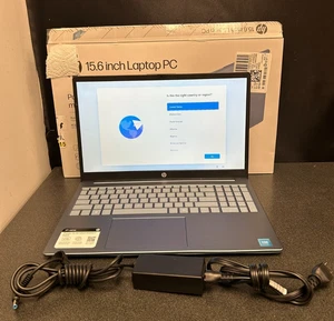 HP 15-fd0082wm 15,6" N200 1GHz Intel(R) UHD Graphics 4GB RAM 128GB SSD SPEDIZIONE GRATUITA - Foto 1 di 21