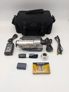 SONY Handycam CCD-TRV308 Camcorder Digital8 8MM Night Vision - TESTED WORKING - Picture 1 of 17