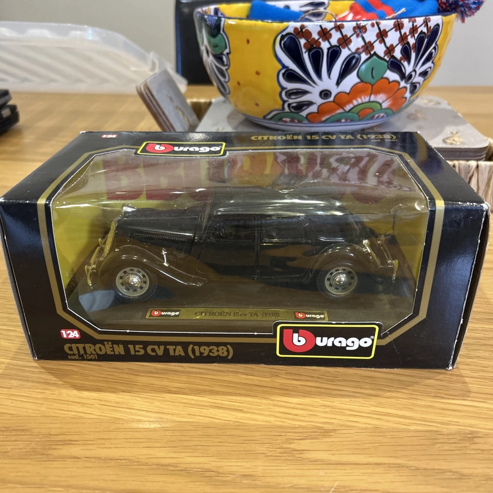 Burago Citroen 15cv TA 1938 Foto 1 de 1