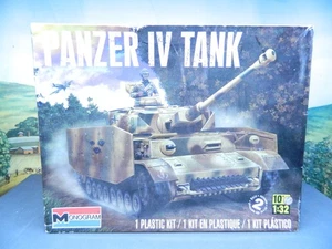 1/35 Kit Monogram No. 85-7861 WW2 GERMAN PANZER IV TANK Complete in Open Box - Picture 1 of 3