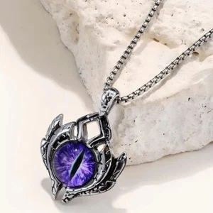 LOTR Lord of the Rings Purple Eye of Sauron Neckalce - Evil Eye - Picture 1 of 3