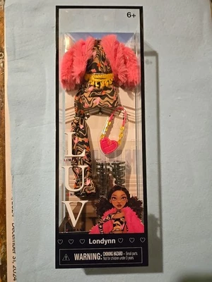 LUV Limitless Unique Vibrant Londynn Fashion Pack & Accessories Doll Clothes - Image 1 of 2