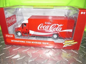 international 4200 beverage truck coca cola coke Johnny WHITE Lightning JL 1/24 - Picture 1 of 7