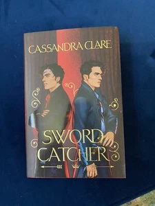 Fairyloot Sword Catcher by Cassandra Clare Exclusive Edition SIGNED Sprayed Edge - Picture 1 of 9